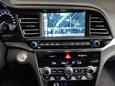 Hyundai Avante 2019, 70000 км, за 8273.62 USD - фото 15