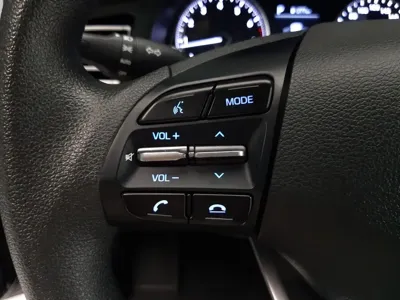 Hyundai Avante 2019, 70000 км, за 8273.62 USD - фото 19