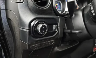 Jeep Wrangler 2024, 19082 км, за 39910.73 USD - фото 17