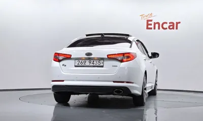 Kia K5 2013, 119210 км, за 3833.95 USD