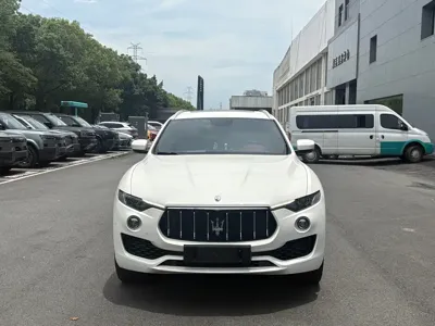 Maserati Levante 2017, 89000 км, за 23771.67 USD