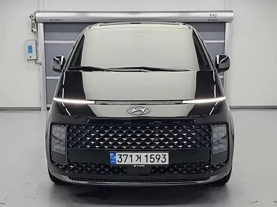 Hyundai Staria 2022, 80495 км, за 17226.8 USD