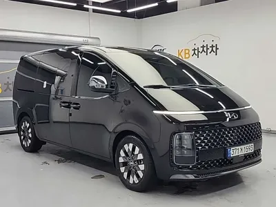 Hyundai Staria 2022, 80495 км, за 17226.8 USD
