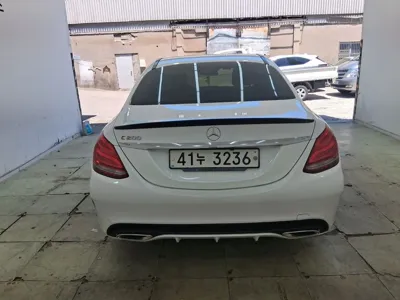 Mercedes-Benz C-Class 2018, 66730 км, за 11093.61 USD