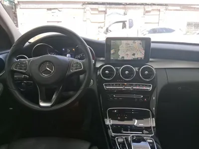 Mercedes-Benz C-Class 2018, 66730 км, за 11093.61 USD - фото 7