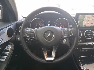 Mercedes-Benz C-Class 2018, 66730 км, за 11093.61 USD - фото 8