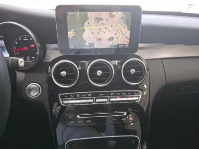 Mercedes-Benz C-Class 2018, 66730 км, за 11093.61 USD - фото 10