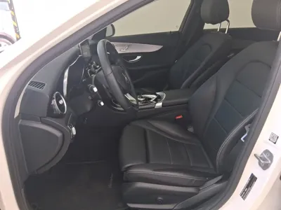 Mercedes-Benz C-Class 2018, 66730 км, за 11093.61 USD - фото 14