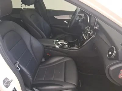 Mercedes-Benz C-Class 2018, 66730 км, за 11093.61 USD - фото 17