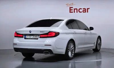 BMW 5-Series 2022, 40365 км, за 22687.37 USD