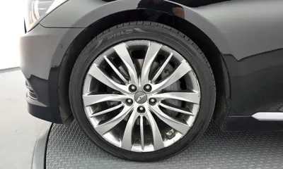 Hyundai Genesis 2014, 123299 км, за 7947.89 USD