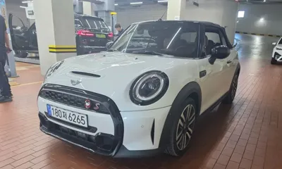 MINI Cooper Convertible · 2024 год