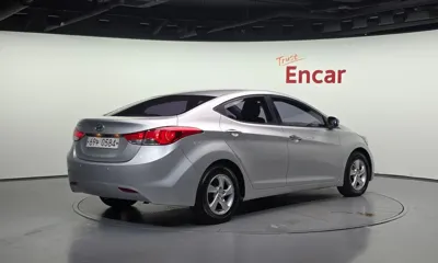 Hyundai Avante 2012, 171604 км, за 2095.37 USD