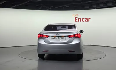 Hyundai Avante 2012, 171604 км, за 2095.37 USD