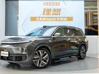 Li Auto Li L9 · 2024 год