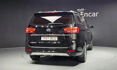 Kia Canival 2019, 152333 км, за 7166.13 USD