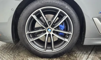 BMW 5-Series 2023, 25685 км, за 23959.56 USD