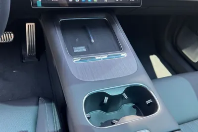 Xiaomi Auto SU7 2026, 100 км, за 50069 USD - фото 12