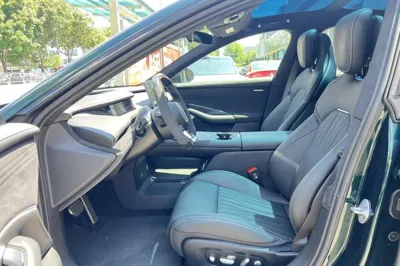Xiaomi Auto SU7 2026, 100 км, за 50069 USD - фото 13