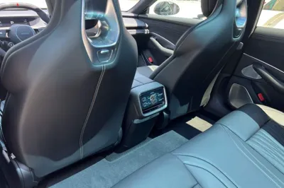 Xiaomi Auto SU7 2026, 100 км, за 50069 USD - фото 14