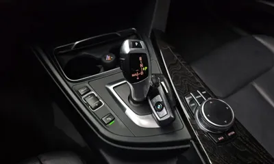 BMW 3-Series 2017, 165585 км, за 6435.67 USD - фото 9