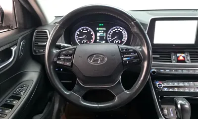 Hyundai Grandeur 2017, 108731 км, за 9094.45 USD - фото 13