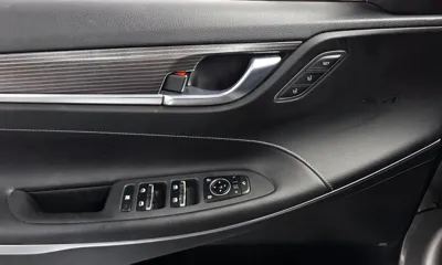 Hyundai Grandeur 2017, 108731 км, за 9094.45 USD - фото 18