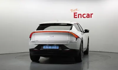 Kia EV6 2022, 65265 км, за 19478.84 USD