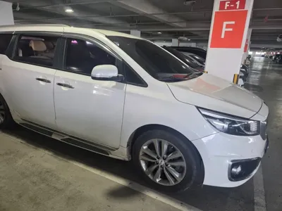 Kia Canival 2016, 303154 км, за 2822.63 USD