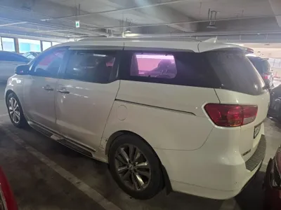 Kia Canival 2016, 303154 км, за 2822.63 USD