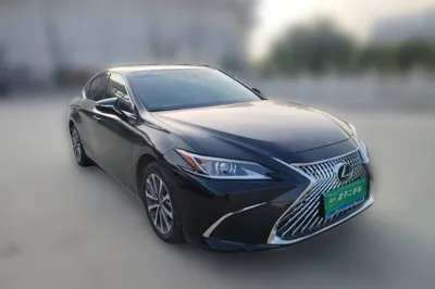 Lexus ES 2023, 54300 км, за 30658 USD - фото 4