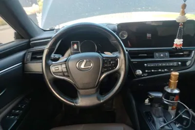 Lexus ES 2023, 54300 км, за 30658 USD - фото 11