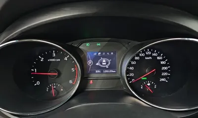 Kia Canival 2017, 126120 км, за 6562 USD - фото 8