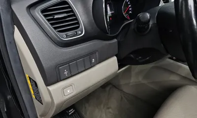 Kia Canival 2017, 126120 км, за 6562 USD - фото 13