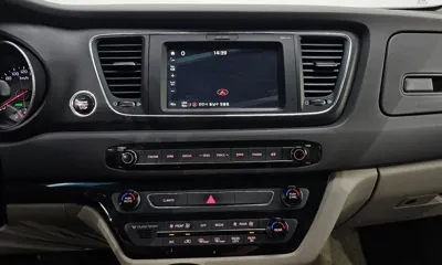 Kia Canival 2017, 126120 км, за 6562 USD - фото 16