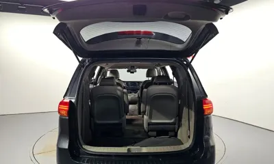 Kia Canival 2017, 126120 км, за 6562 USD - фото 20