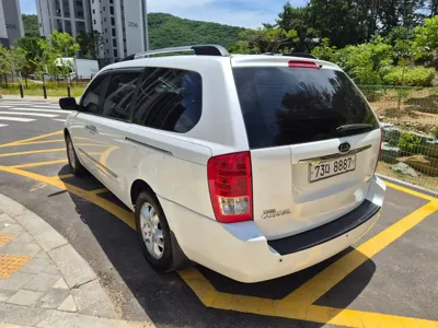 Kia Canival 2012, 182000 км, за 2800.02 USD