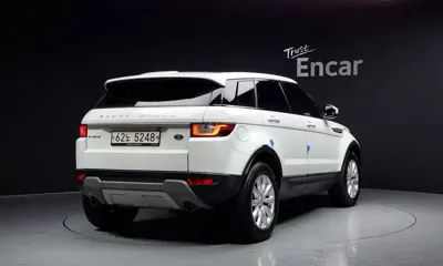 Land Rover Range Rover Evoque 2017, 138745 км, за 7685.23 USD