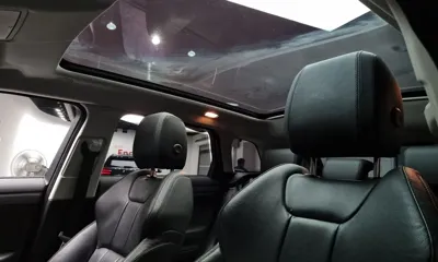 Land Rover Range Rover Evoque 2017, 138745 км, за 7685.23 USD - фото 19