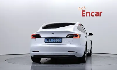 Tesla Model 3 2020, 129145 км, за 16872.97 USD