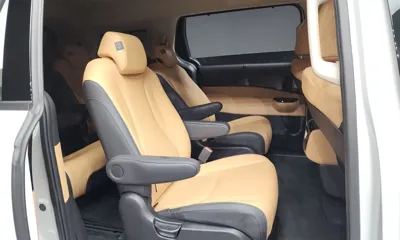 Kia Canival 2023, 19516 км, за 20264.88 USD - фото 12