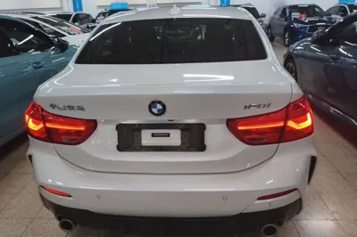 BMW 1 Series 2020, 38600 км, за 13459 USD
