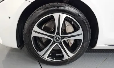 Mercedes-Benz E-Class 2018, 73410 км, за 16459.56 USD