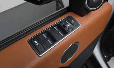 Land Rover Range Rover 2017, 86960 км, за 28602.89 USD - фото 35