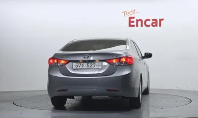 Hyundai Avante 2012, 82515 км, за 3828.9 USD
