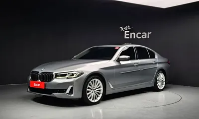 BMW 5-Series · 2023 год