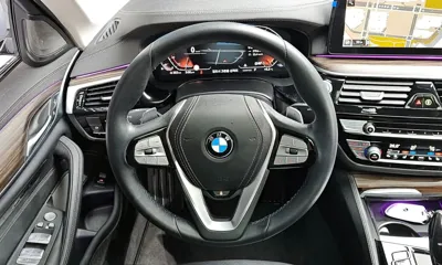 BMW 5-Series 2023, 27612 км, за 27483.42 USD - фото 13