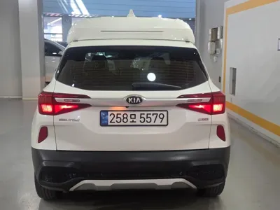 Kia Seltos 2022, 121579 км, за 9649.47 USD
