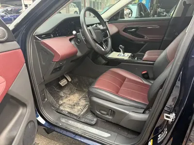 Land Rover Evoque 2021, 37000 км, за 18392.82 USD