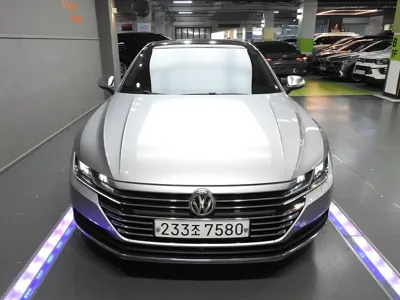 Volkswagen Arteon 2019, 94022 км, за 13153.61 USD